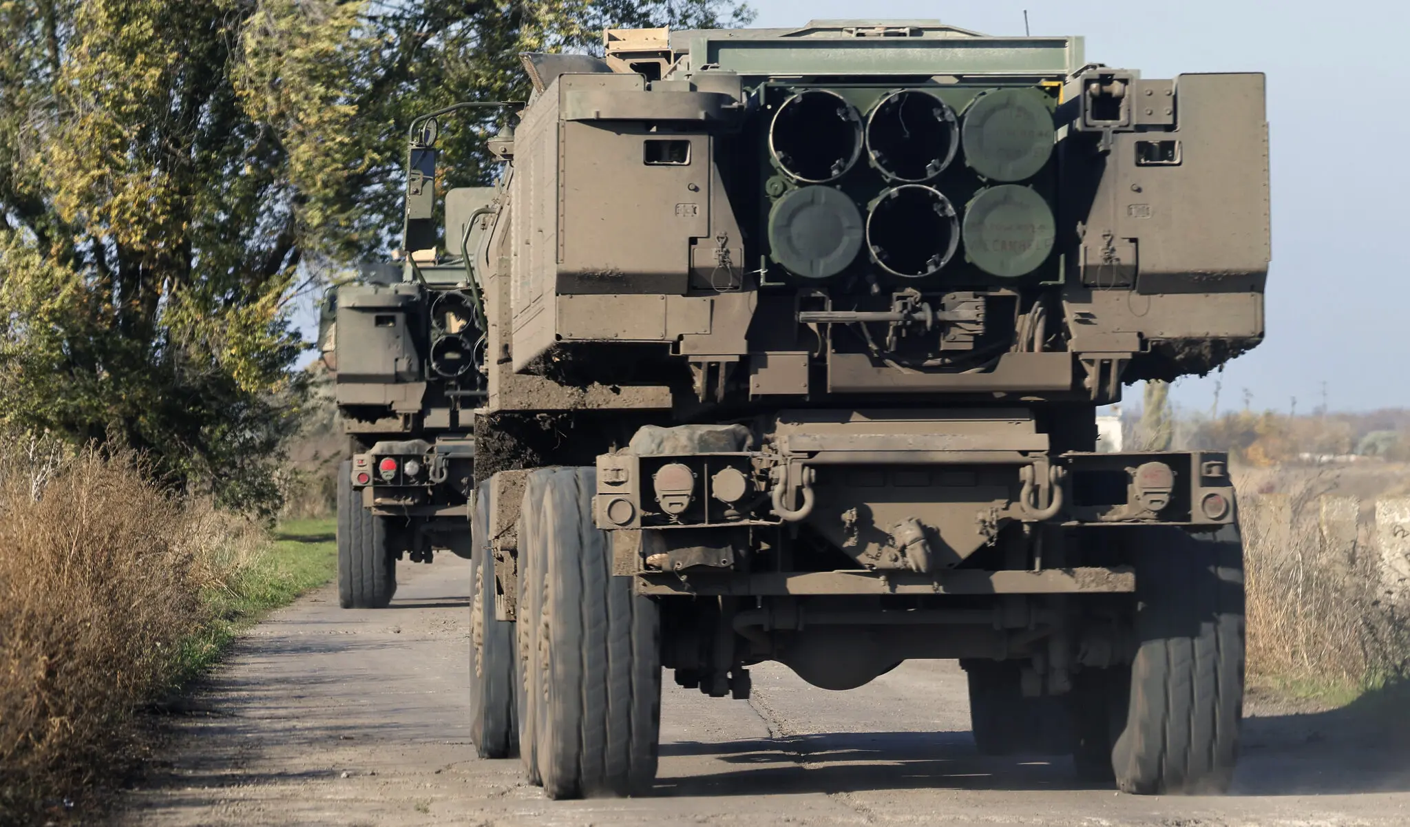 Високомобільна артилерійська ракетна система, або HIMARS, у Херсонській області України минулого року